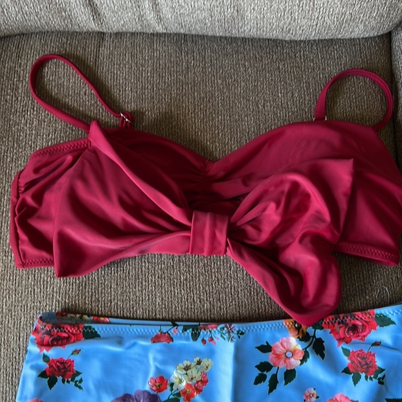 🌻Cupshe bikini🌻 - Picture 2 of 8